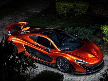 2014 McLaren P1 