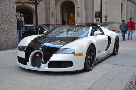 2010 Bugatti Veyron Blanc Noir Grand Sport